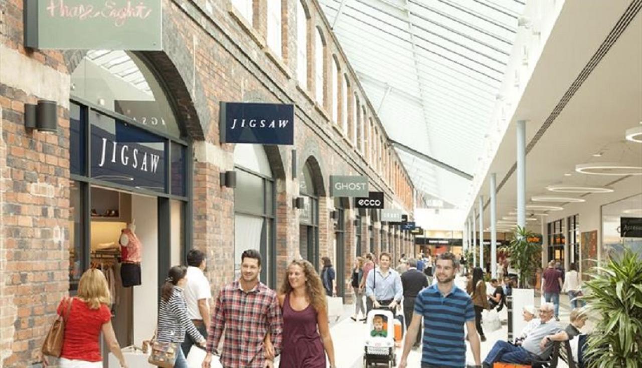 Swindon City Centre Duplex - Entercloud9Sa Exterior foto